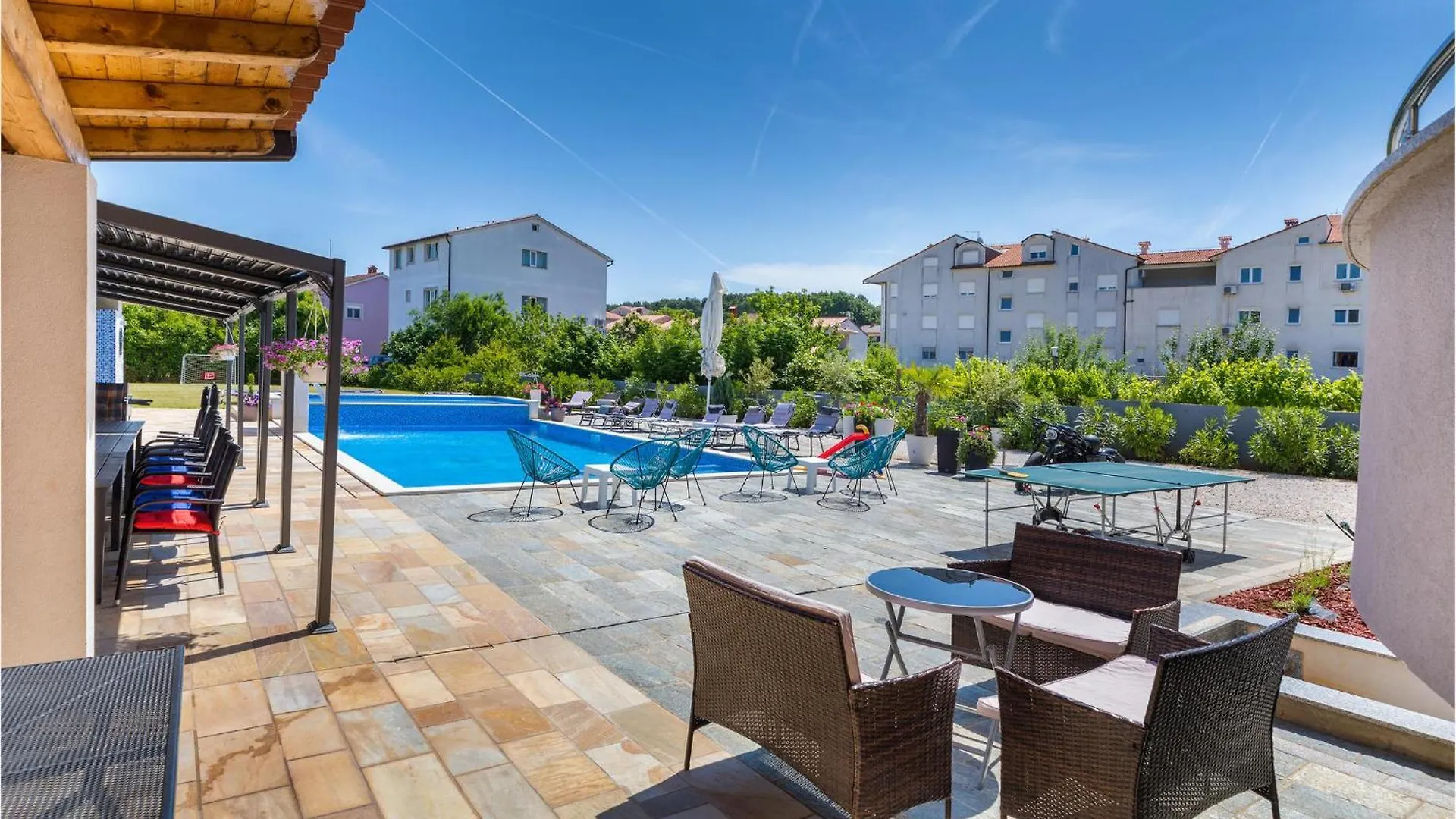 Beautiful Home In Pula With Jacuzzi Vintijan