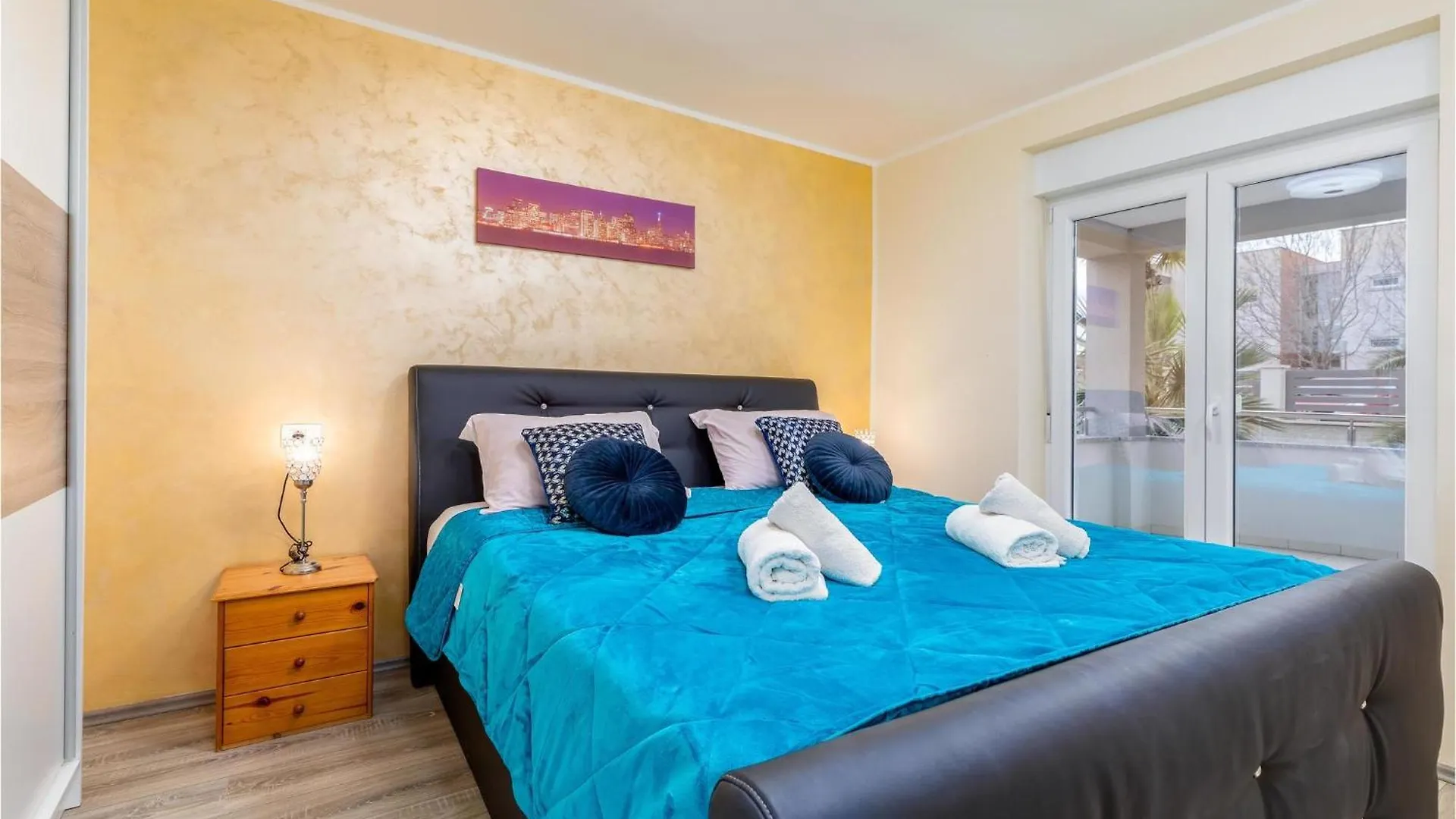 Beautiful Home In Pula With Jacuzzi Vintijan